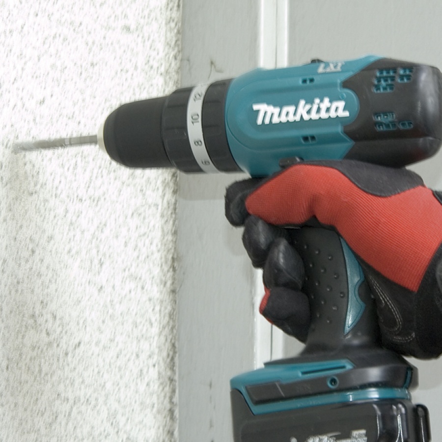 Utilizzo Trapano avvitatore con percussione Makita BHP343RHE 14,4V 1,3Ah