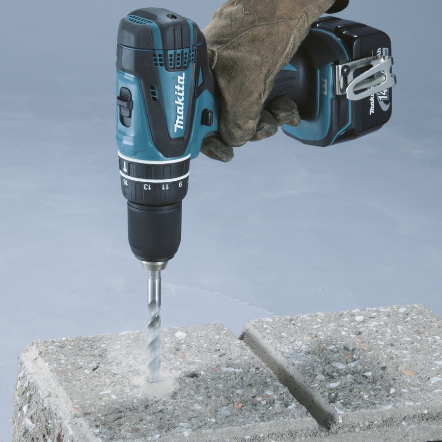 Utilizzo Trapano Avvitatore c/percussione Makita BHP446RFE 14,4V 3,0 Ah ( Fino Esaurimento Scorte)