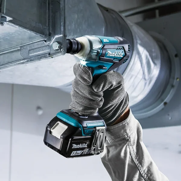 Makita DTW181ZJ Avvitatore ad impulsi 18v senza batterie- dettaglio 2