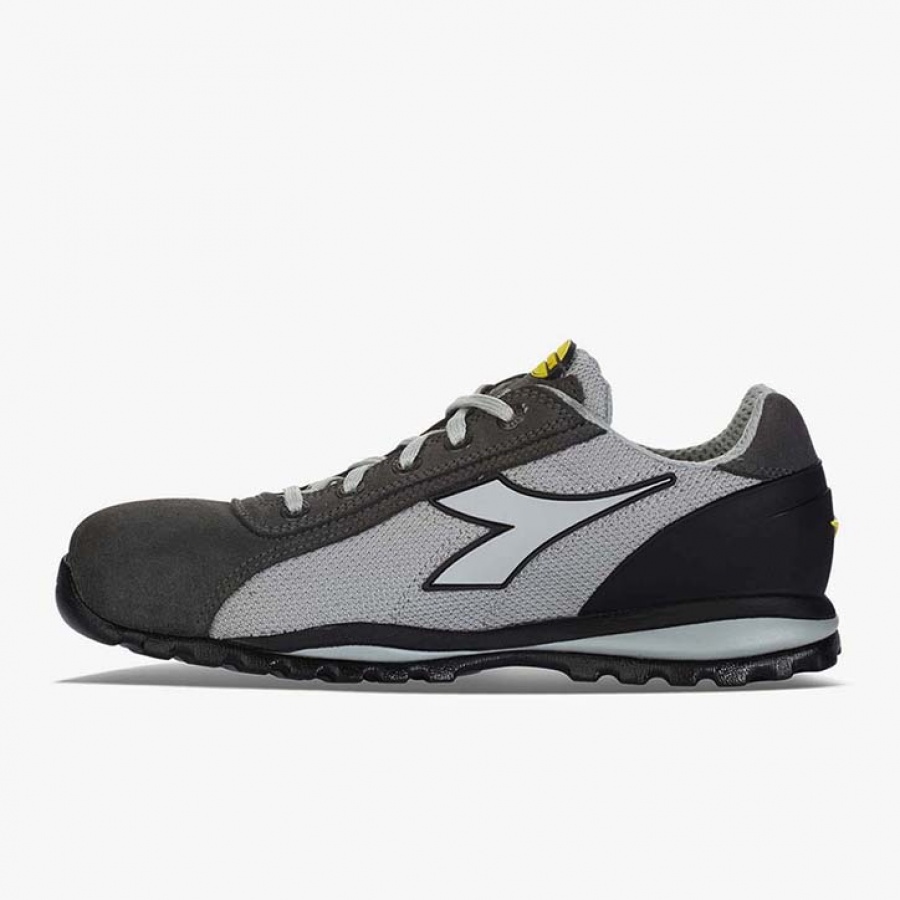 glove 2 diadora