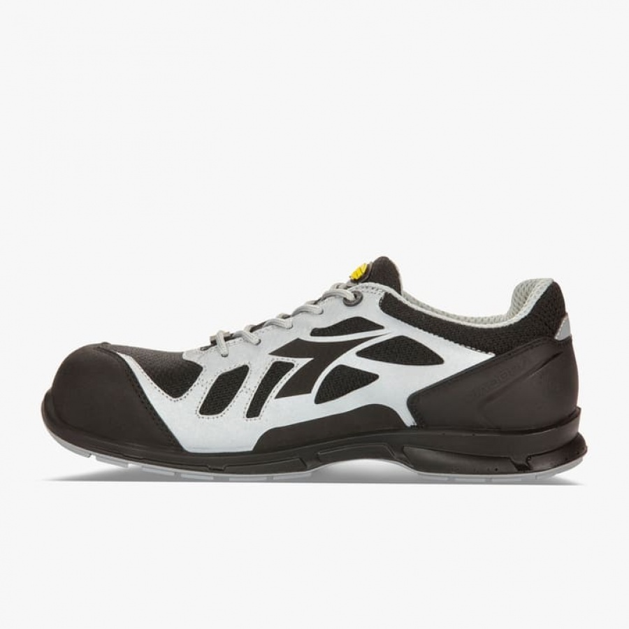 diadora utility d flex