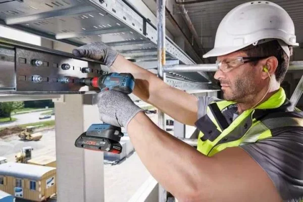 Bosch gdx 18v-200 avvitatore a massa battente 18 v senza batterie - dettaglio 2