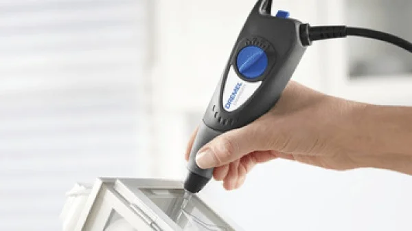 Dremel 290-3 hobby incisore elettrico con punta diamantata f0130290jj - dettaglio 6