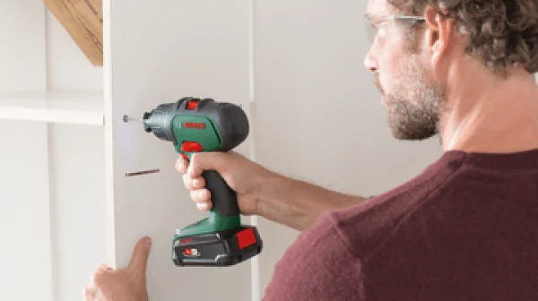 Bosch hobby advancedimpact 18 trapano avvitatore a percussione 18 v brushless con due batterie - dettaglio 7