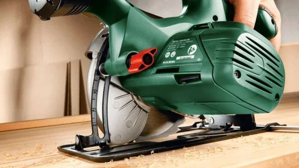 Bosch hobby universalcirc 12 sega circolare a batteria 12 v - dettaglio 5