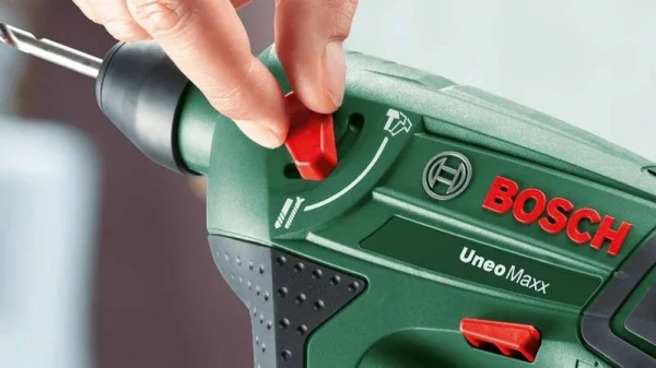 Bosch hobby uneo maxx corpo macchina tassellatore multifunzione 18 v senza batteria 060395230c - dettaglio 4