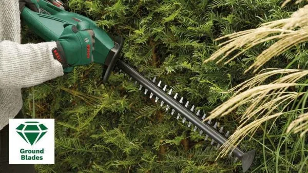 Bosch hobby easyhedgecut 45 tagliasiepi elettrico 420 w con lama 45 cm 0600847a05 - dettaglio 6