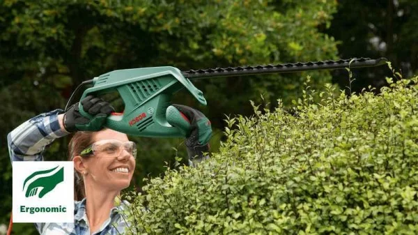 Bosch hobby easyhedgecut 55 tagliasiepi elettrico 450 w con lama 55 cm 0600847c02 - dettaglio 4