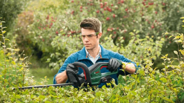 Bosch hobby universalhedgecut 18-50 tagliasiepi a batteria 18 v brushless 0600849k01 - dettaglio 1