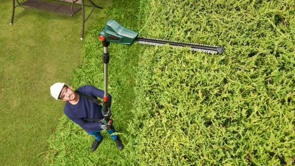 Bosch hobby universalhedgepole 18 tagliasiepi telescopico a batteria 18 v 06008b3000 - dettaglio 2