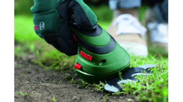 Bosch hobby isio 3 forbici elettriche con lama e manico telescopico 0600833109 - dettaglio 4
