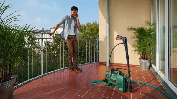Bosch hobby easyaquatak 110 idropulitrice 110 bar con accessori 06008a7f00 - dettaglio 3