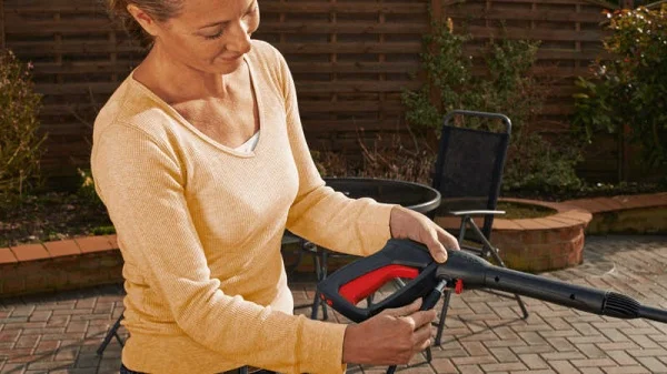 Bosch hobby universalaquatak 125 idropulitrice 125 bar con accessori 06008a7a00 - dettaglio 8