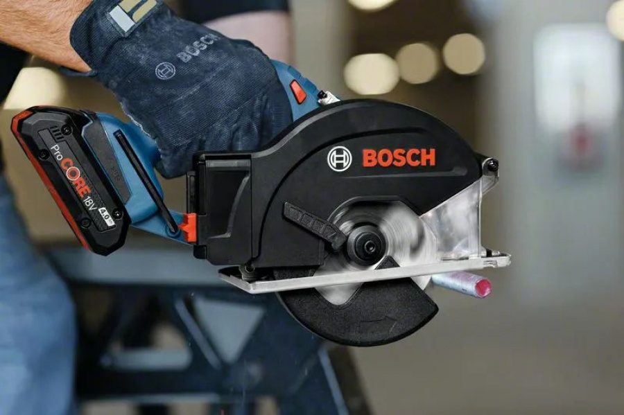 Bosch gkm 18v-50 professional sega circolare 136 mm 18 v senza batteria 06016b8001 - dettaglio 2