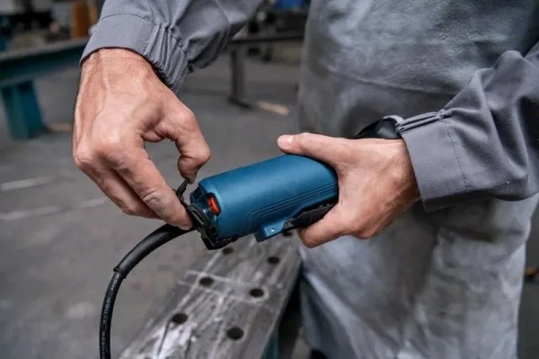 Bosch gws 17-125 psb smerigliatrice angolare 125 mm a filo 1700 w 06017d1700 - dettaglio 9