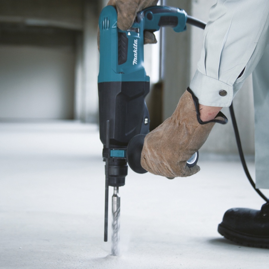 Utilizzo Tassellatore 800W Makita HR2600 mm. 26