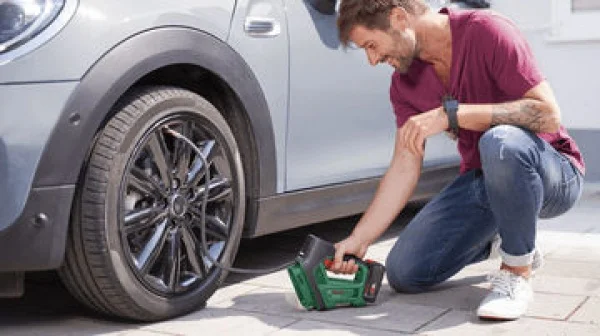 Bosch hobby universalpump 18v compressore portatile 18 v senza batteria 0603947100 - dettaglio 3
