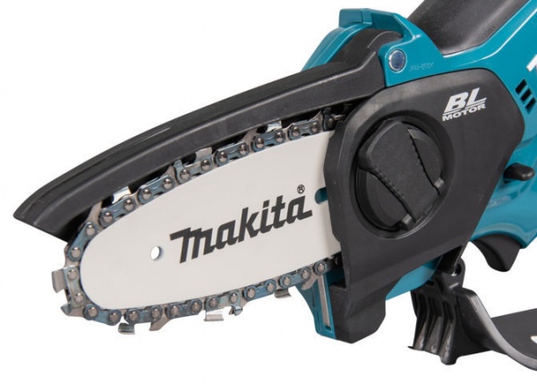 Makita uc100dwa1j potatore a catena 10 cm brushless cxt a batteria 12 v - dettaglio 5