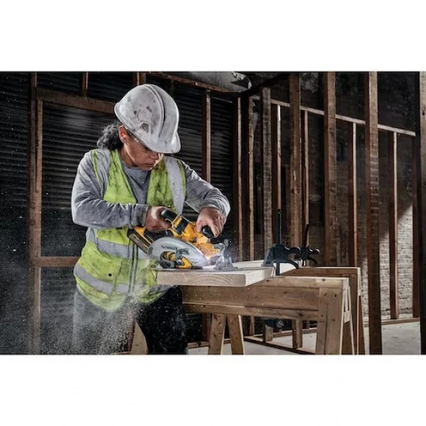Dewalt dcs573t1-qw sega circolare 190 mm brushless 18 v con batteria flexvolt - dettaglio 5