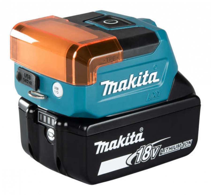 Makita DML817 Torcia 18 V con adattatore USB senza batteria - DML817