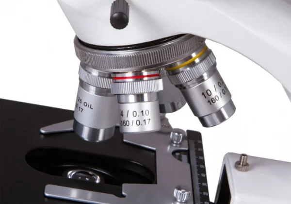 Levenhuk med d10t lcd microscopio trinoculare digitale professionale 73987 - dettaglio 8