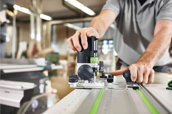 Festool OF 1010 REBQ-FS-Set Fresatrice verticale 1010 W con binario - 578051