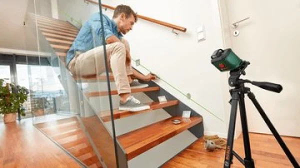 Bosch hobby universallevel 360 livella laser multifunzione per squadri a 2 linee verdi 0603663e05 - dettaglio 6