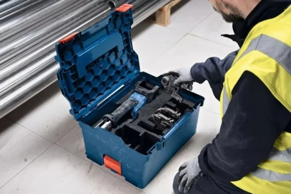 Bosch gpt 18v-19 professional pressatrice a batteria 19 kn 06019m2000 - dettaglio 5
