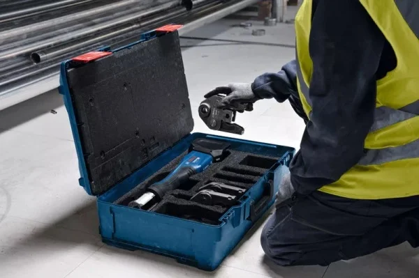 Bosch gpt 18v-32 professional pressatrice a batteria 32 kn con ganasce m 06019m2101 - dettaglio 6