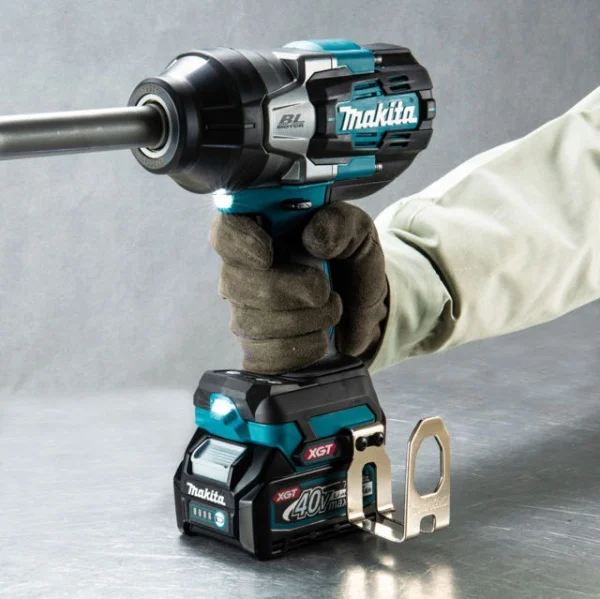 Makita tw011gm201 chiave ad impulsi xgt a batteria 40 v brushless 1500 nm - dettaglio 3