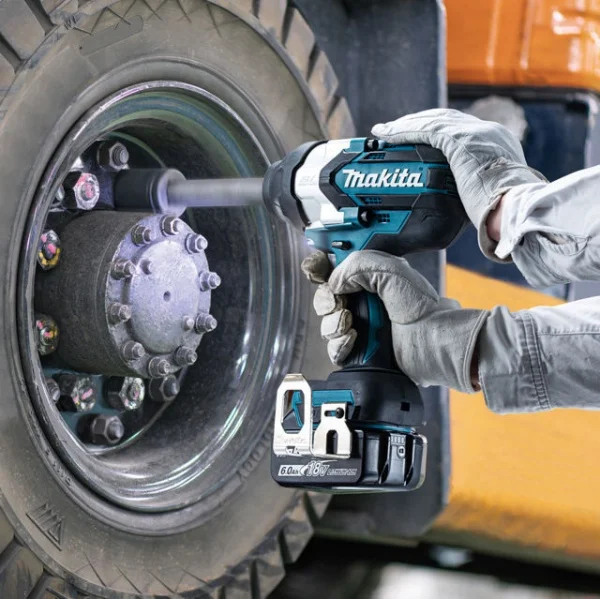 Makita dtw1005zj chiave ad impulsi 3/4 lxt brushless 18 v senza batteria - dettaglio 3