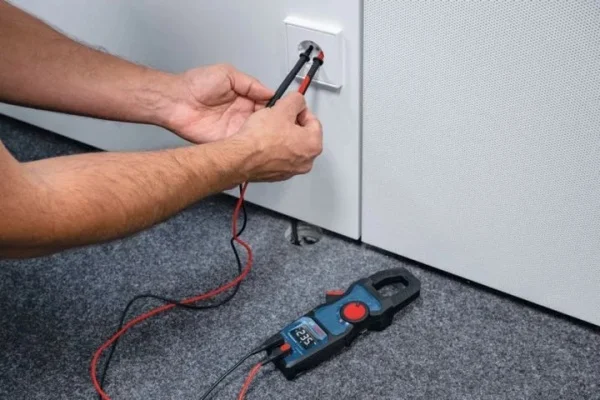 Bosch 0601077601 pinza amperometrica 600 v con supporto magnetico 0601077601 4053423340624 - dettaglio 6