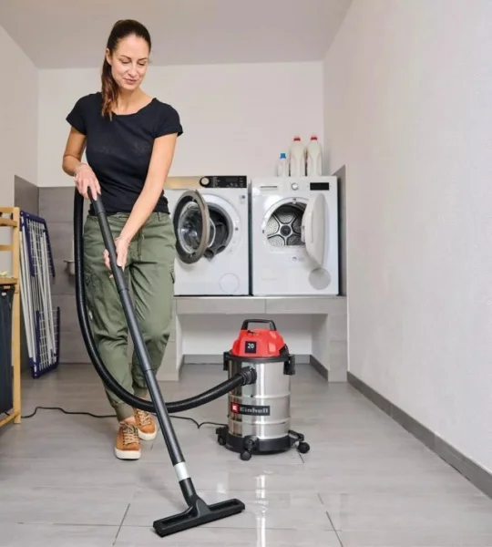 Einhell tc-vc 2045 s bidone aspiratore solidi e liquidi 900 w 2347410 - dettaglio 3