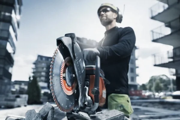 Husqvarna K 770 I Mototroncatrice a disco 300 mm 967808501 - 967808501