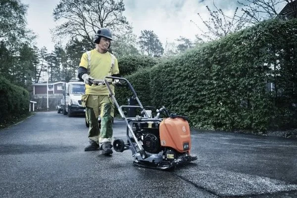Husqvarna lf75 lat piastra vibrante frontemarcia 15 kn honda 500 mm 967854906 - dettaglio 2