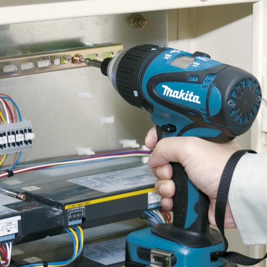 Utilizzo Avvitatore plurifunzione Makita BTP130Z