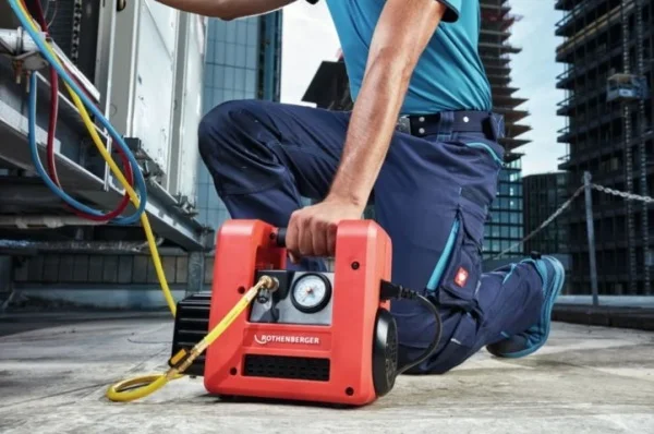 Rothenberger roairvac r32 1.5 pompa per vuoto bistadio 230 v 1000002399 - dettaglio 7