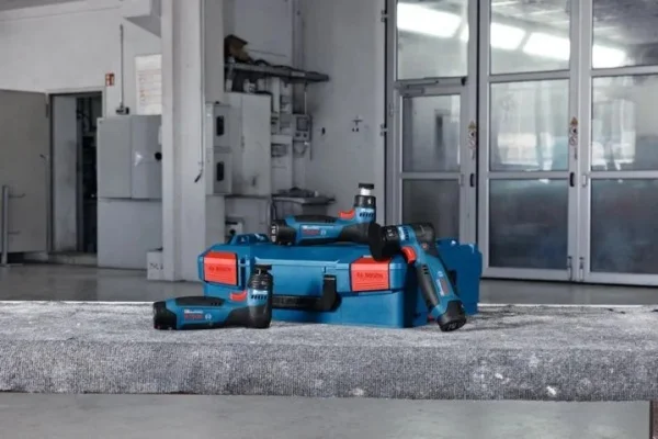 Bosch levigatrice rotorbitale 32 mm 12 v brushless senza batterie gex 12v-32 pro cod. 06019l2003 - dettaglio 4