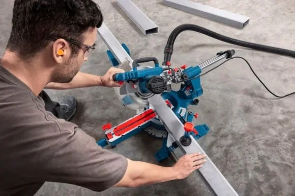 Bosch troncatrice radiale 216 mm gcm305-216s pro cod. 0601b61000 - dettaglio 10