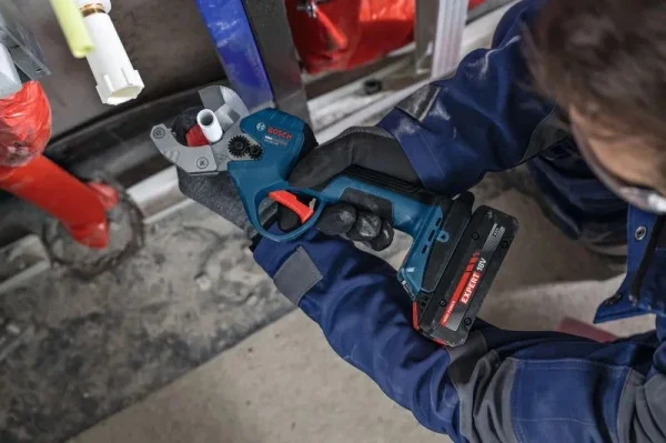 Bosch tagliatubi 32 mm brushless 18 v senza batterie gpc18v-32p pro cod. 06019s2001 - dettaglio 8
