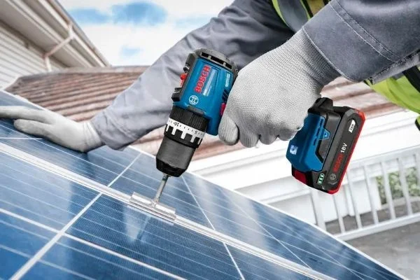Bosch batteria 18 v 2,0 ah gba18v-20 pro cod. 1600a03k19 - dettaglio 3