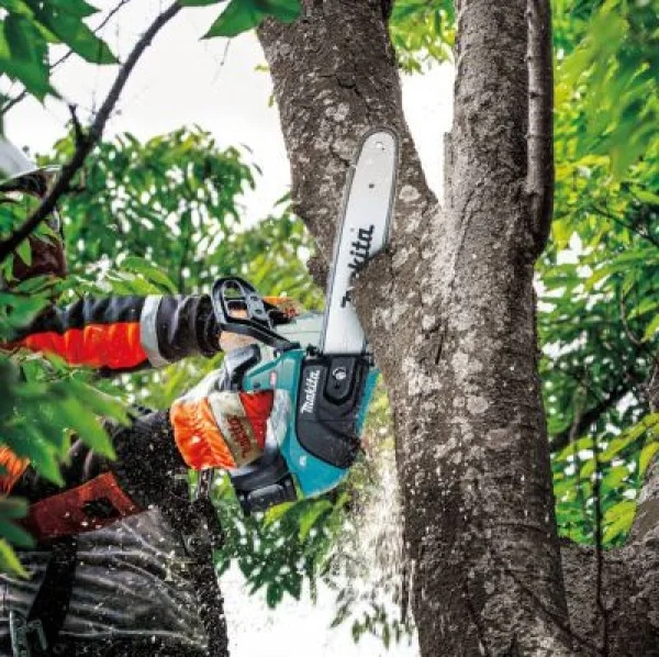 Makita elettrosega xgt brushless 40 v senza batteria uc032gz02 - dettaglio 2
