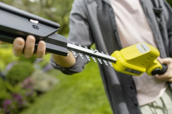 Karcher tagliasiepi 45 cm 18 v senza batteria phg 2-18 cod. 1.445-620.0 - dettaglio 8
